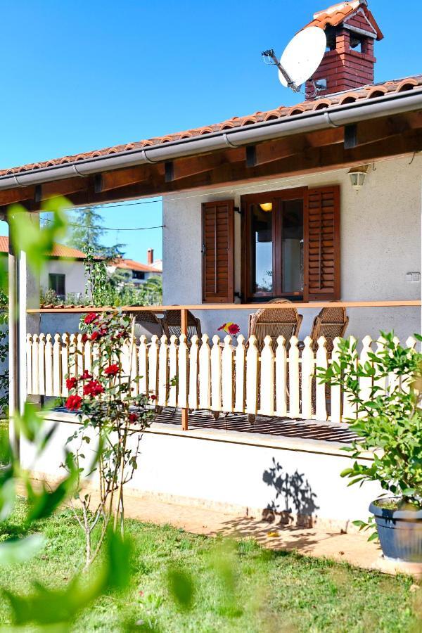 Adriatico Bungalow Poreč Extérieur photo